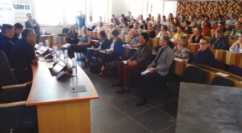 Artilcle de TPBM sur le colloque du 8 Juin